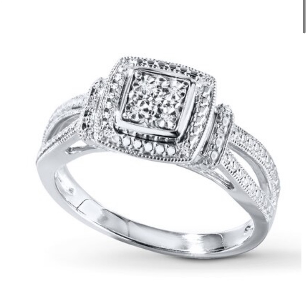 Sterling Sliver Ring with Diamond Accents - size 7